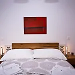 Apartment I&I